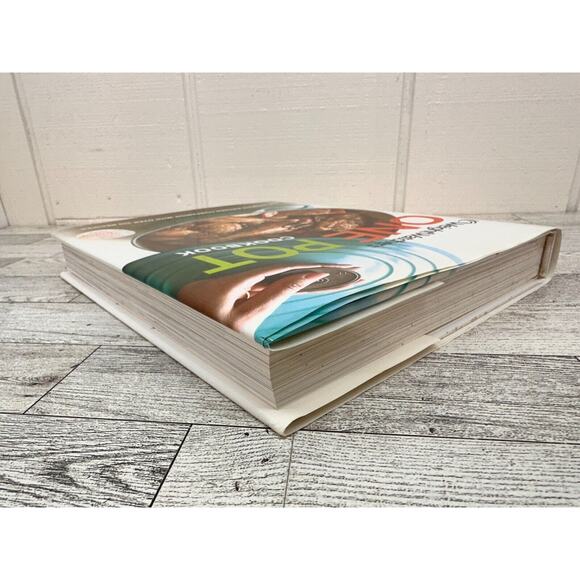 41067. Weight Watchers One Pot Cookbook 2012 HCDJ WW Recipes - Yum! - Picture 12 of 16